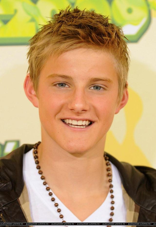 Alexander Ludwig Gay Nude gallery photos alexanderludwig awards kid choice nickelodeon