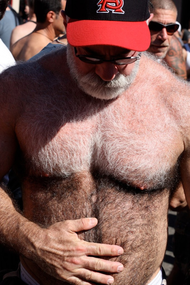 Bears Gay Pics hairy gay bear bound bears dad belly