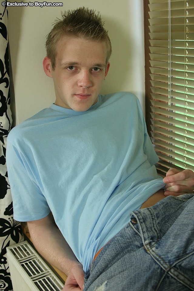 Blonde guys Gay Porn maxx pictures