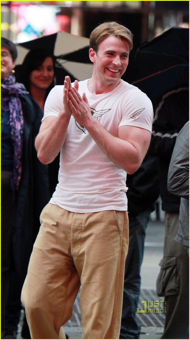 Chris Evans Porn page people chris evans beautiful times filming square
