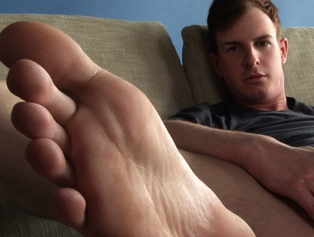 Fetish Gay Porn off porn dick gay chris this jerking thick foot cumshot king does fetish turn toes footwoody