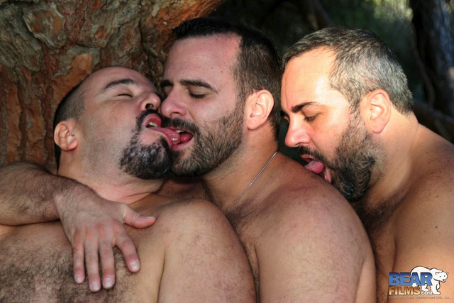Fran㎜is Sagat Porn porn gay woof bear alert films fran marko bulto viktor karmen