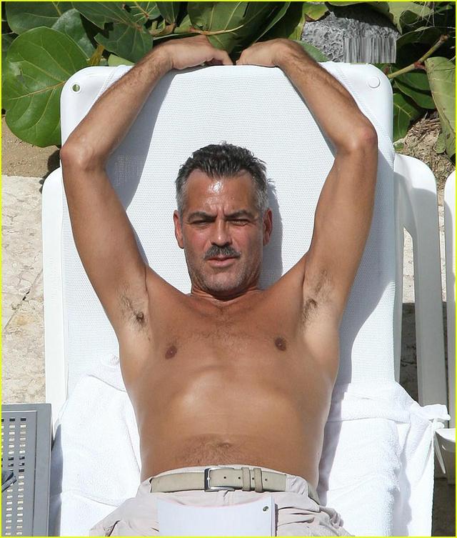 George Clooney Gay Nude pictures george clooney