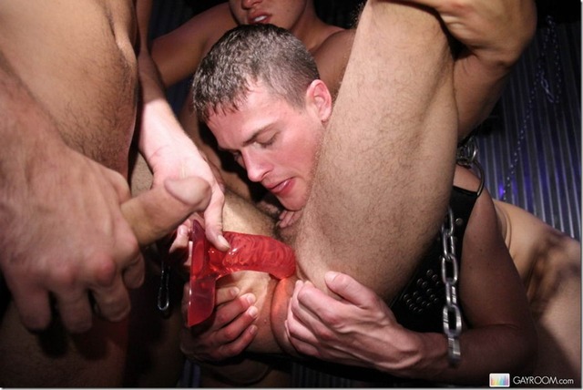 Straight Gay Porn boys gay guys straight bath house clubs initiate visitng saunas baitgay