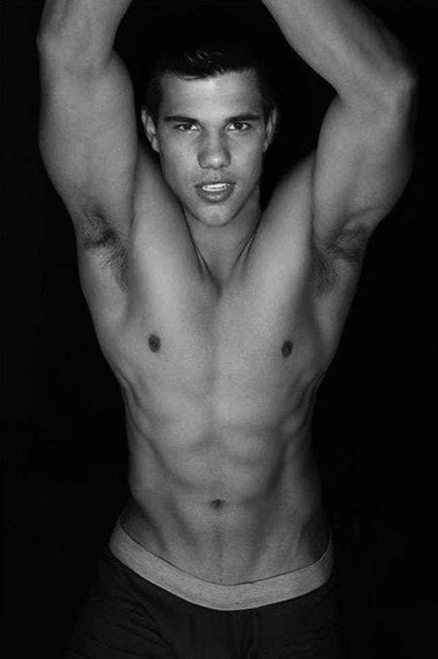 Taylor Lautner Gay Nude photo original people photos all shirtless taylor lautner hot user node pose christiebuckner