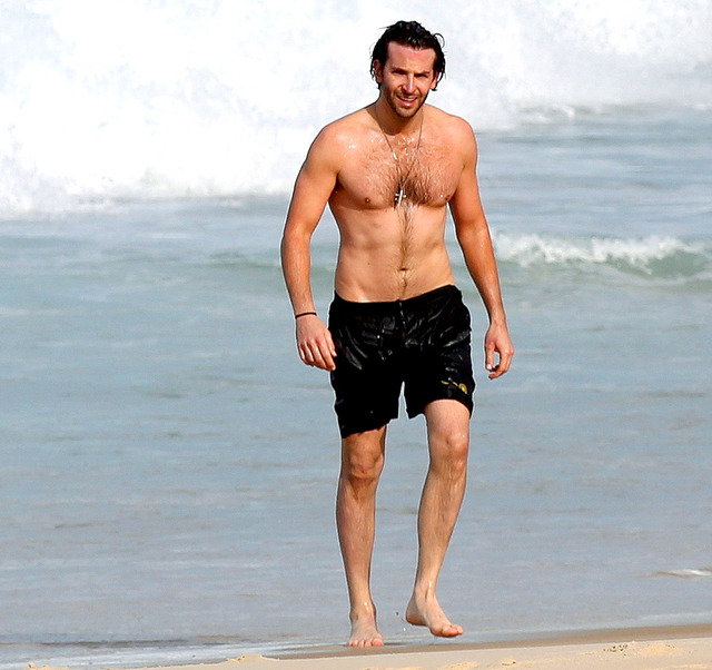 bradley cooper gay sex Pic off shows beach bradley cooper bod zoom