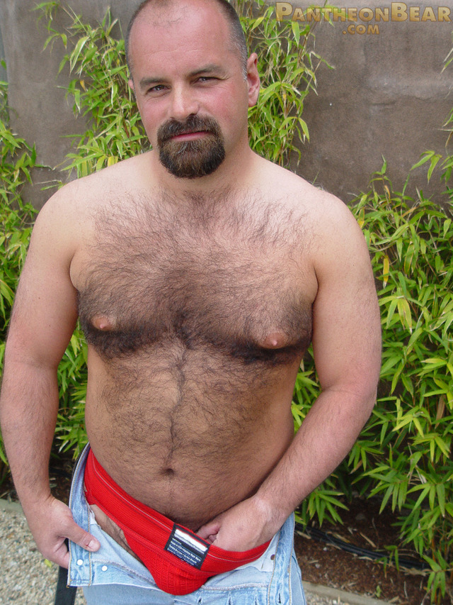 gay bear porn Pic hairy porn cock gay bear ass tattoo beefy hot sexy football jockstrap dave pantheon goatee ring jersey stocky paw boots jeans footballers