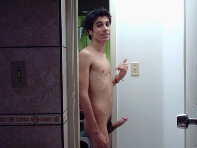 gay guy porn photos naked his guy room slim