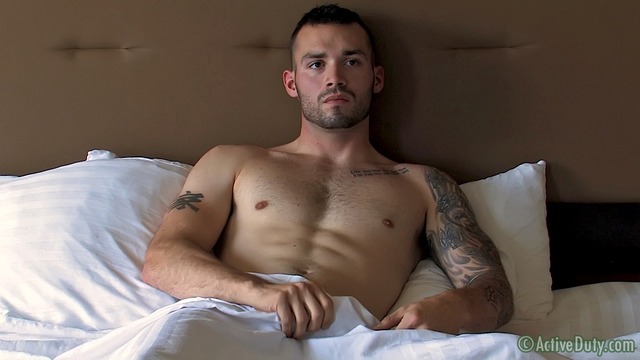 gay masculine porn porn gay army solo active duty masculine debut vics
