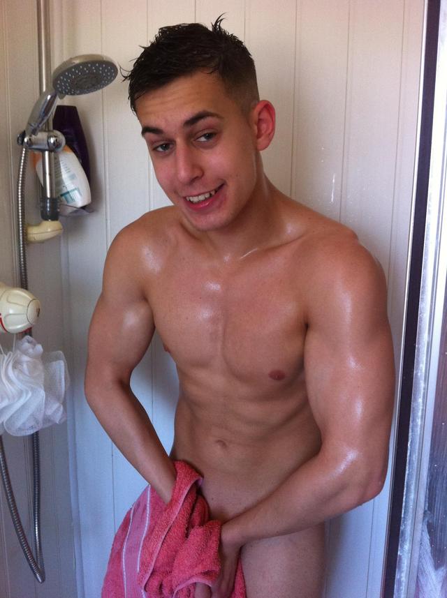gay muscle posing 