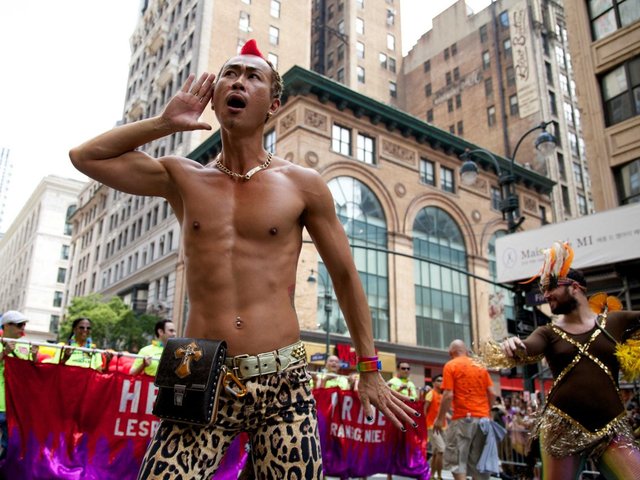 gay pictures gay photos york pride eae parade abefeab