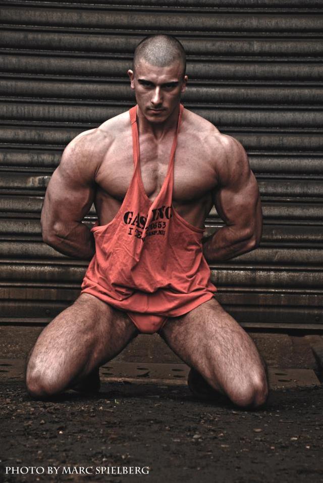 hot hunk muscle muscle hunk peter hot sexy burbujas deseo lindgren