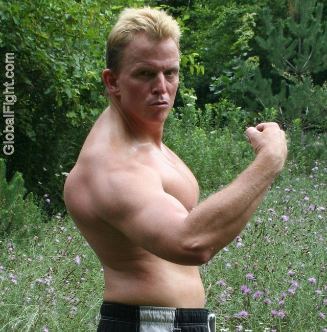 hot hunk muscle muscle hunk gallery men muscular boy photos man jocks hot gym plog studly manly musclemen blond muscles pumped flexing tough wilderness