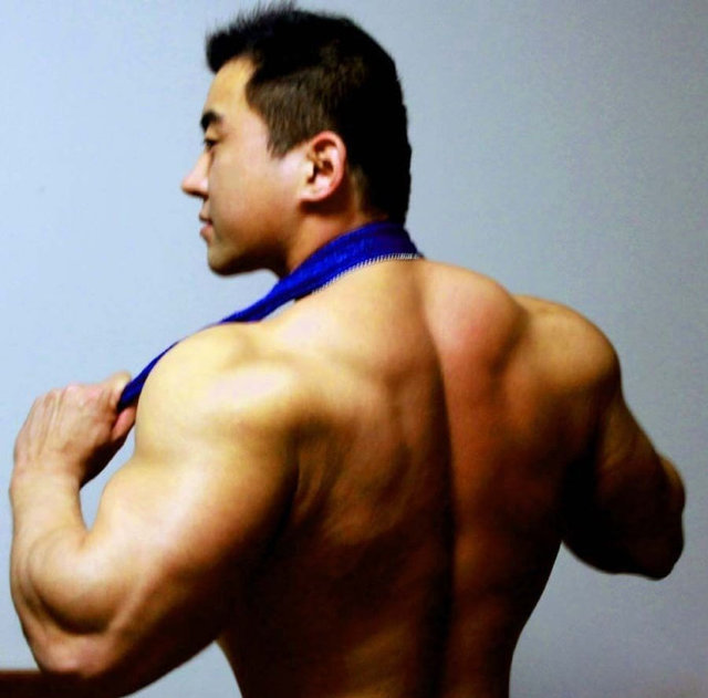 hot hunk muscle muscle hunk asian bodybuilder chinese