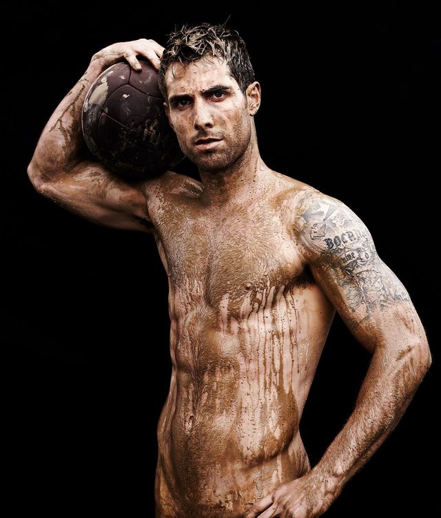 sexy nude males naked muscular shirtless male nude butt sexy athlete body physique obligatory about issue legs espn carlos bocanegra