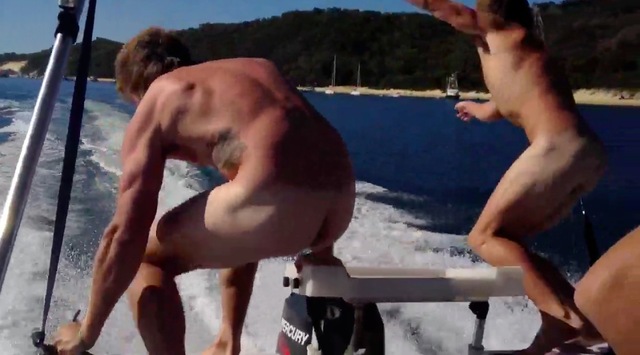 straight guys nude pic from nude boat jump aussies