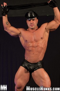 Hunks Gay Pics muscle hunks enzo pileri naked gay dancer
