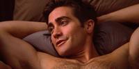 Jake Gyllenhaal Gay Nude styles scale crop public mtv screen shot jake gyllenhaal news leads celebs heath ledger tributes brokeback mountain anniversary