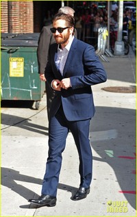 Jake Gyllenhaal Gay Nude jake letterman gyllenhaal late show appearance photo gallery