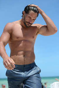 Joe Manganiello Porn joe manganiello shirtless half naked abs treasure trail pecs torso beard wet beach scruffy promoting magic mike looking hot popular demand week celebs masturbating incessantly parolehim