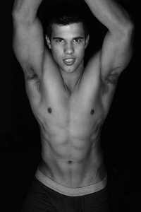 Taylor Lautner Gay Nude user node original taylor lautner shirtless pose all people photo hot photos christiebuckner