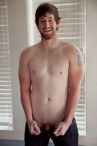 uncut cock southern strokes justin redhead uncut cock jerkoff amateur straight red headed texas redneck jerks his