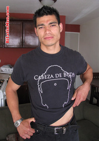 bi Latino men diez latin men