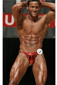 body builder naked ビル body builder red pants