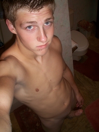 gay porn home Pic cute nude boy taking self pics