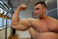 Italian muscle men alessandro grassi beefy bodybuilder