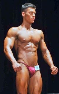 male bodybuilder penis 赤rxnovdsc body builderposing penis line