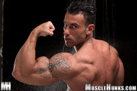 men muscle hunks musclehunks gianluigi volti every inch perfect man muscle hunks