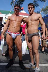 naked muscle mans 