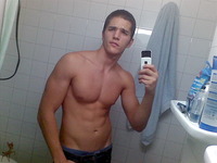 sexy muscular gay porn sexy muscle teen boy taking self pics