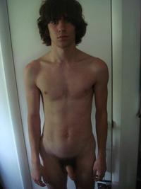 sexy nude gay guys nude guy posing camera